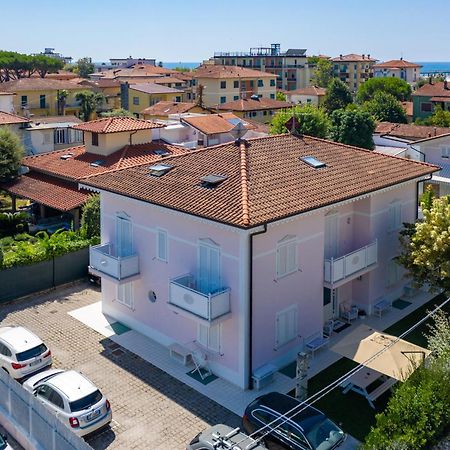 Villa Amelia Rooms Marina di Pietrasanta Luaran gambar