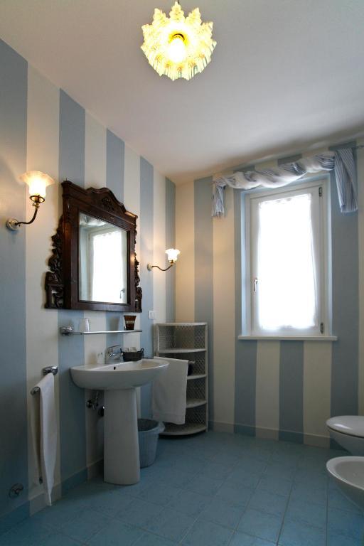 Villa Amelia Rooms Marina di Pietrasanta Bilik gambar