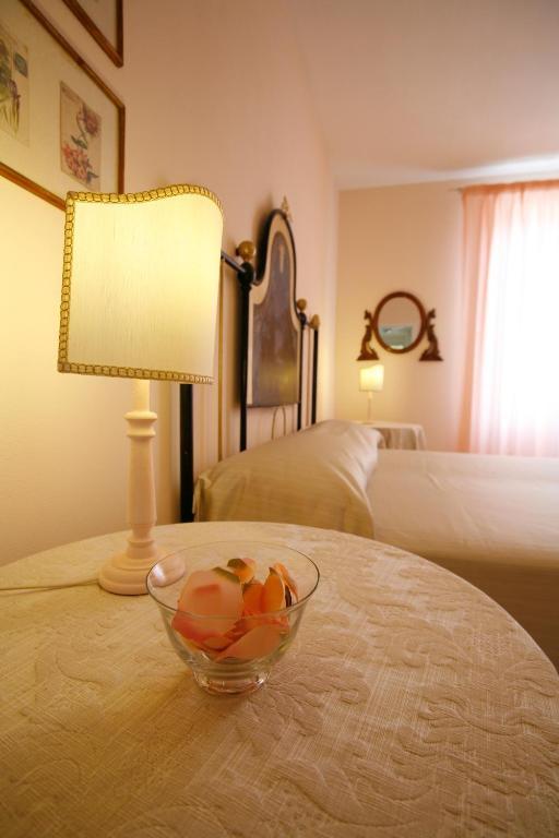 Villa Amelia Rooms Marina di Pietrasanta Bilik gambar