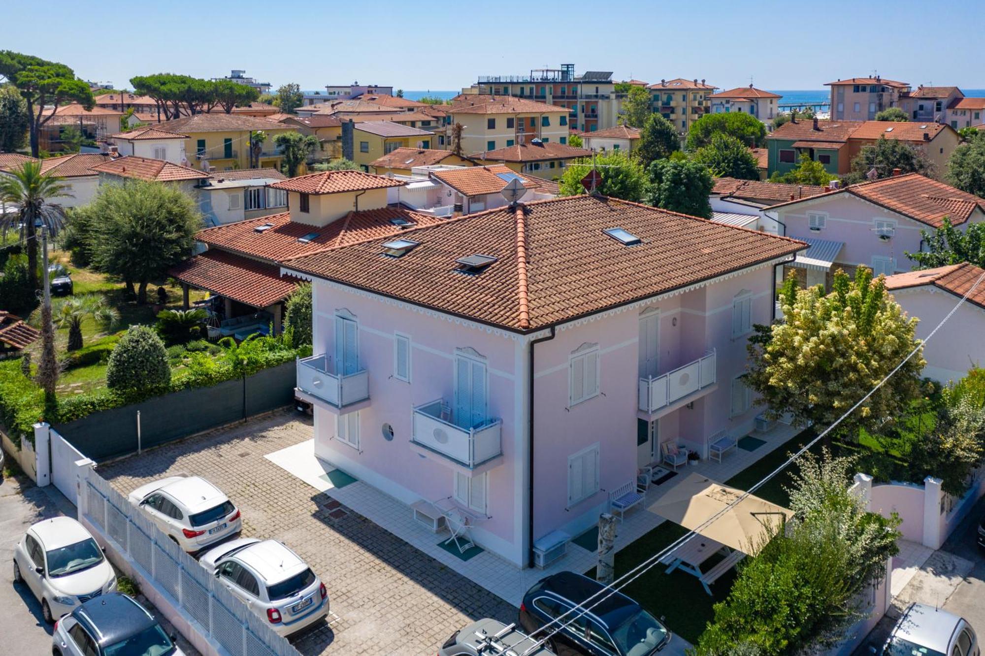 Villa Amelia Rooms Marina di Pietrasanta Luaran gambar