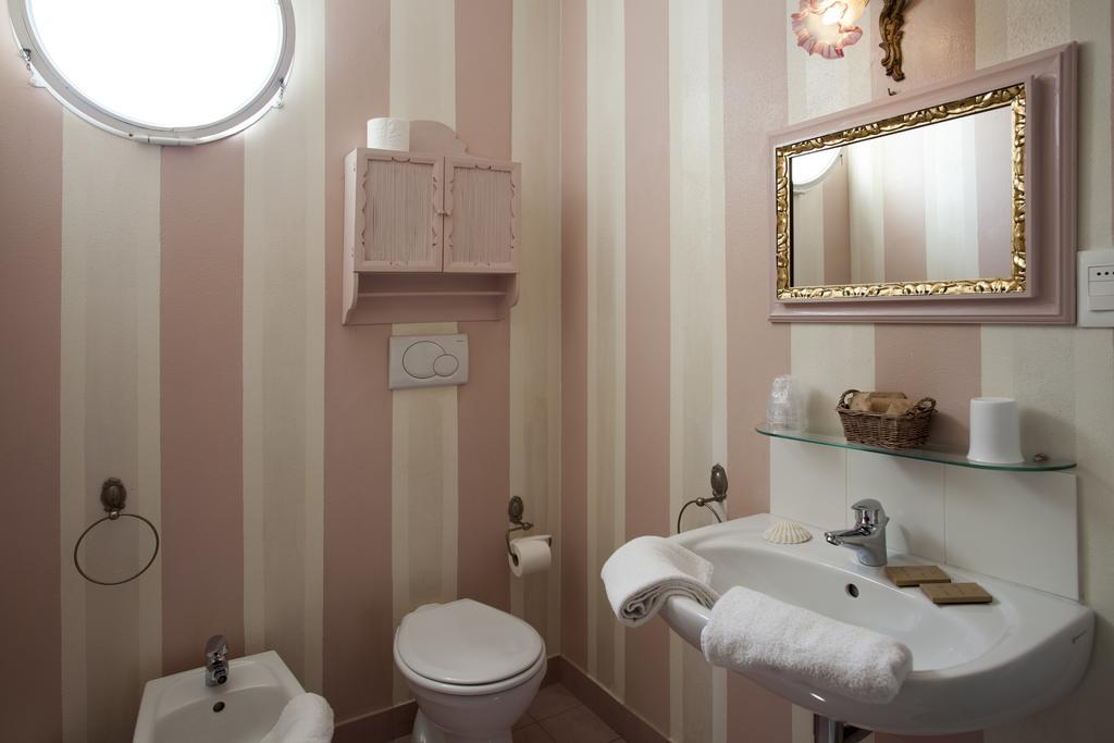 Villa Amelia Rooms Marina di Pietrasanta Luaran gambar