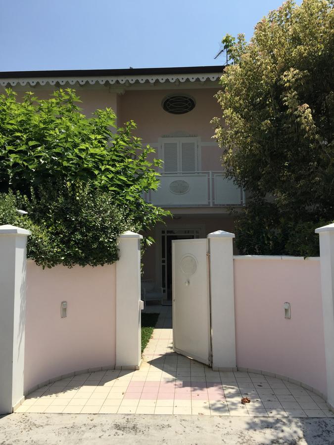 Villa Amelia Rooms Marina di Pietrasanta Luaran gambar